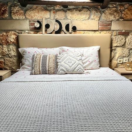Boutique Stone House Vendégház Pszakúdia Kültér fotó