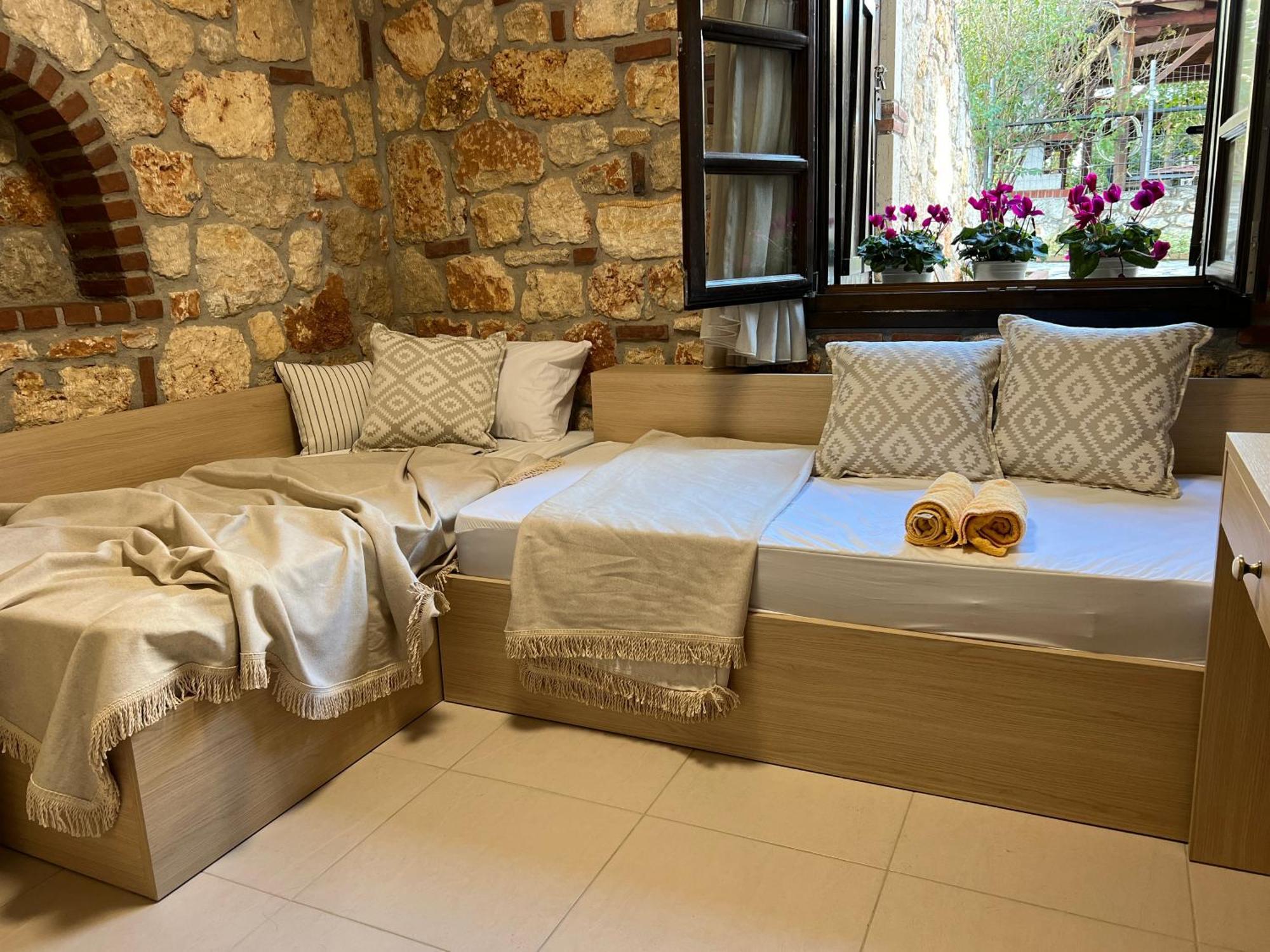 Boutique Stone House Vendégház Pszakúdia Kültér fotó