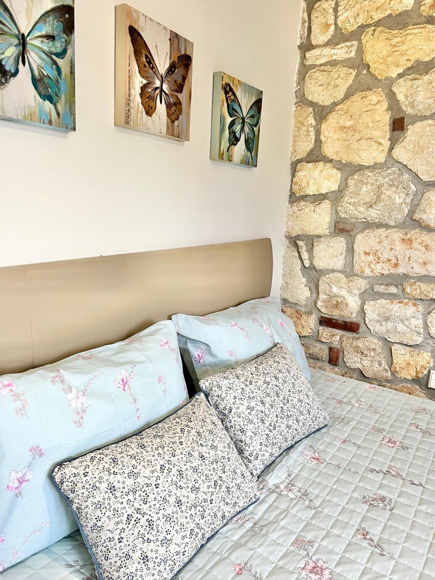 Boutique Stone House Vendégház Pszakúdia Kültér fotó